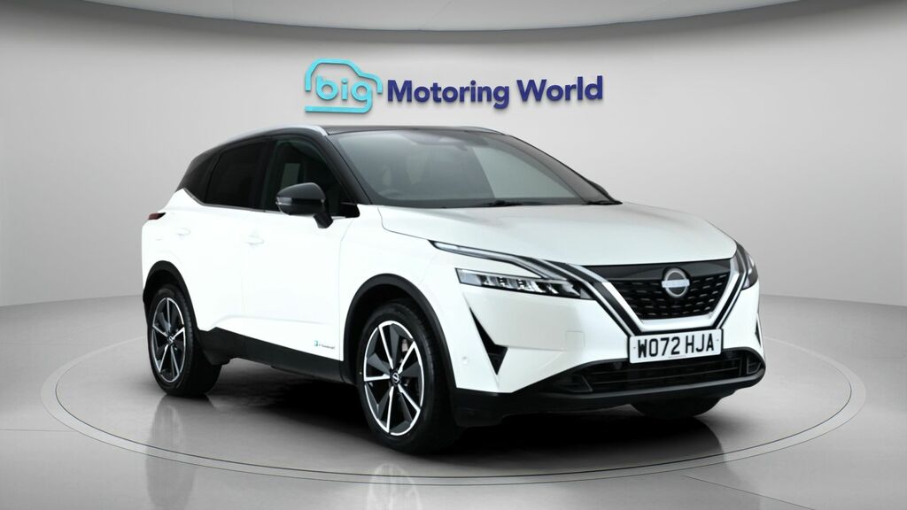Nissan Qashqai Tekna White