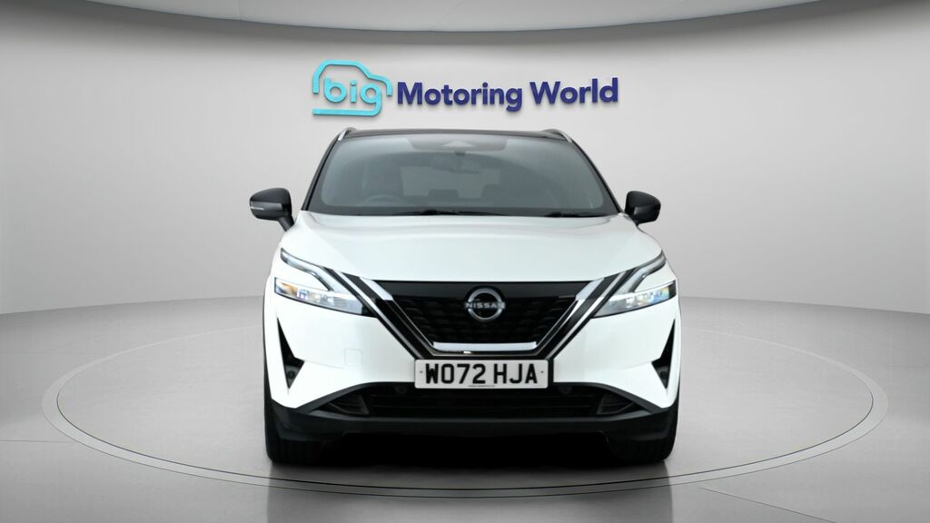 Nissan Qashqai Tekna WO72HJA White #2