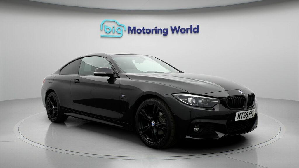 BMW 4 Series M Sport Black
