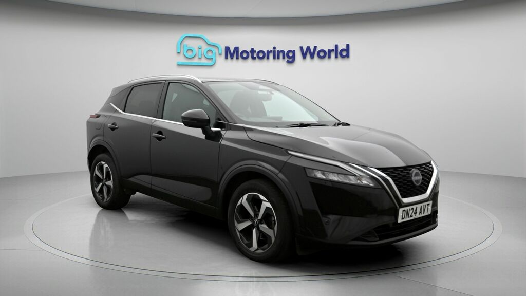 Nissan Qashqai N-connecta Black