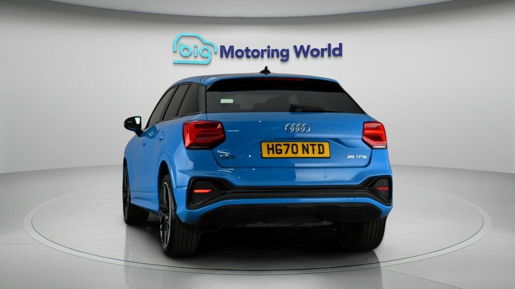 Audi Q2 Black Edition HG70NTD Blue #6