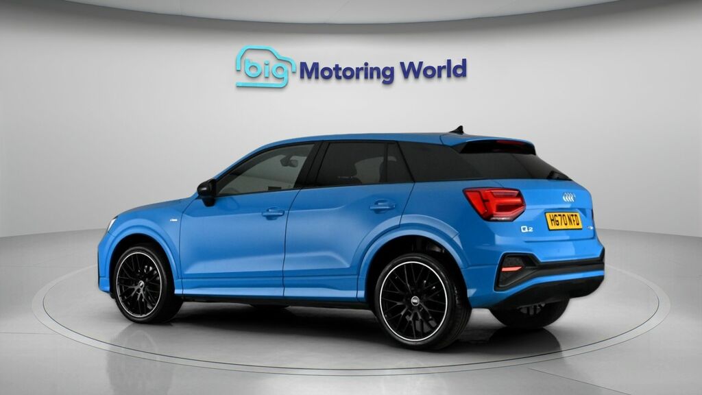 Audi Q2 Black Edition HG70NTD Blue #5