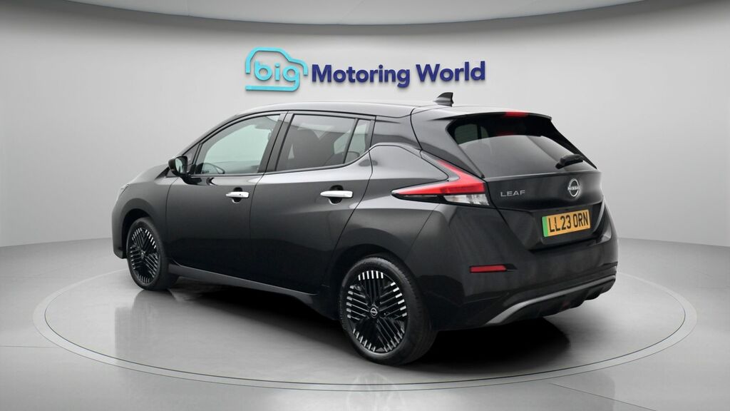 Nissan Leaf E Tekna Black #5
