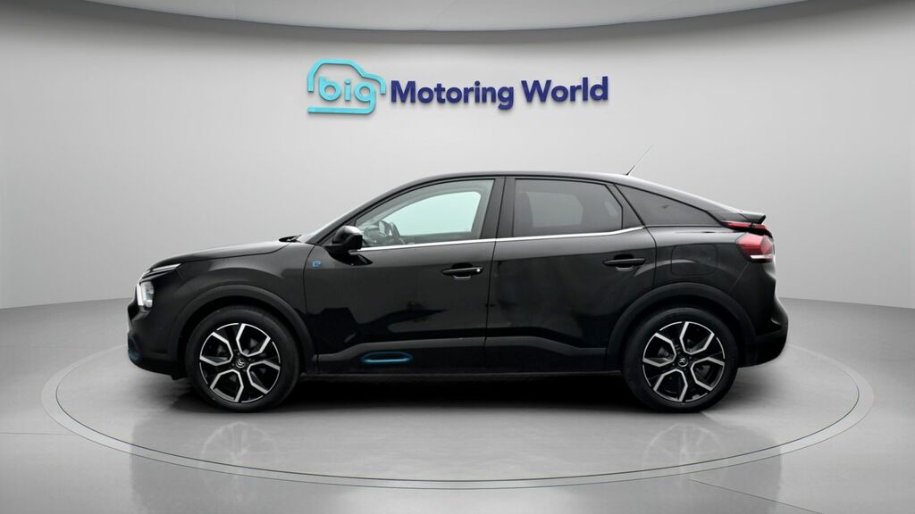 Citroen e-C4 Shine Black #4