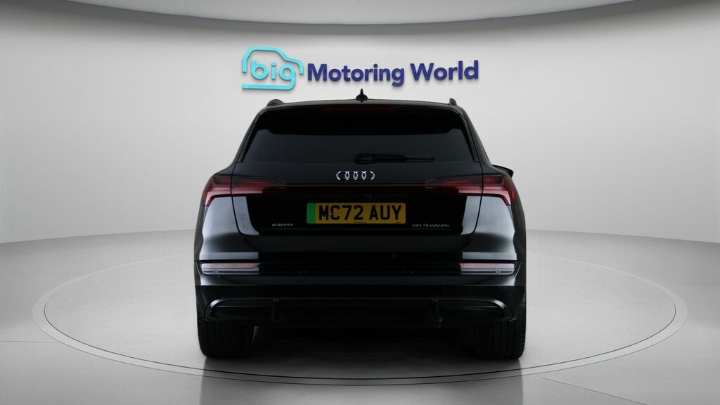 Audi E-tron Black Edition Black #6
