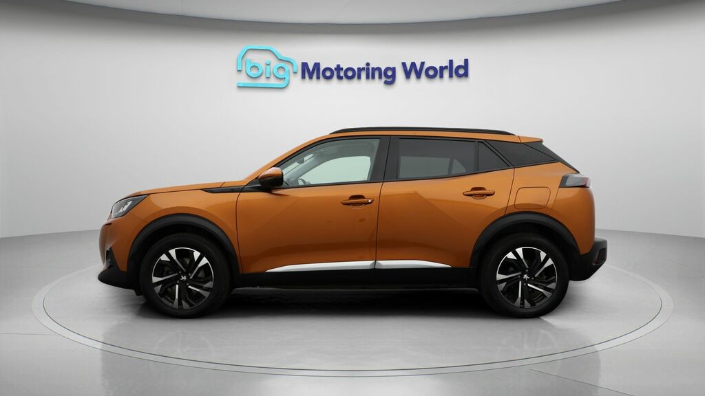 Peugeot e-2008 Allure Premium Orange #4
