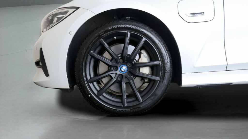 BMW 3 Series 2.0 330E 12Kwh Se Pro Saloon Plug-in Hy Blue #17