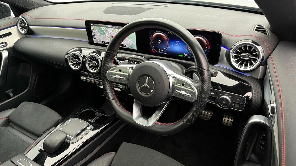Mercedes-Benz CLA Class 1.3 Cla180 Amg Line Premium Coupe 7G- White #9