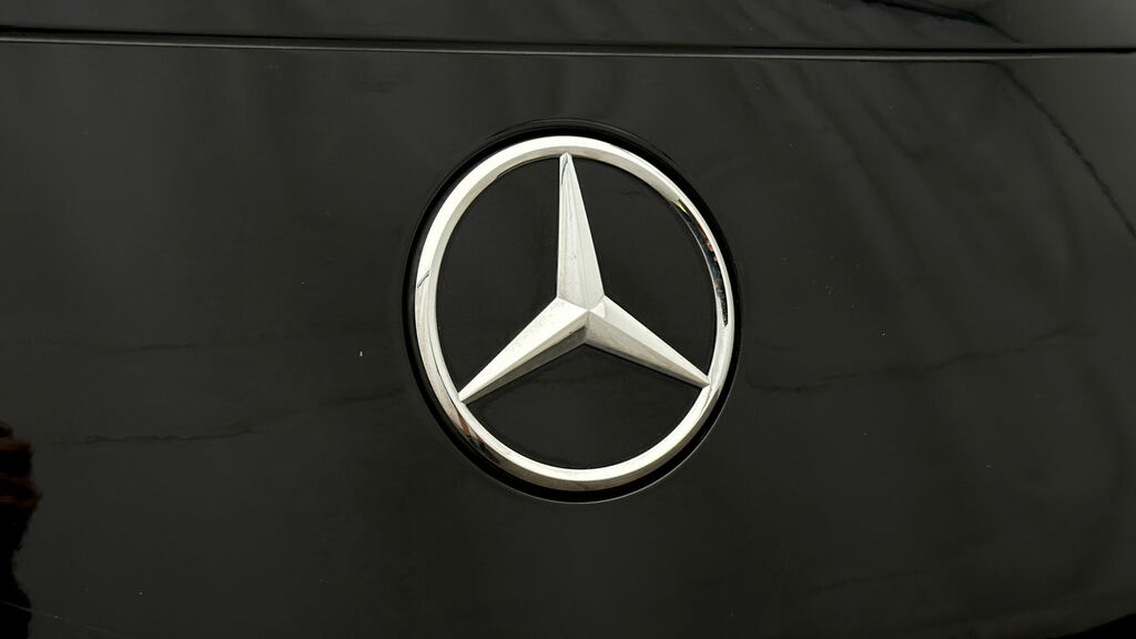 Mercedes-Benz CLA Class 1.3 Cla180 Amg Line Premium Coupe 7G- White #19