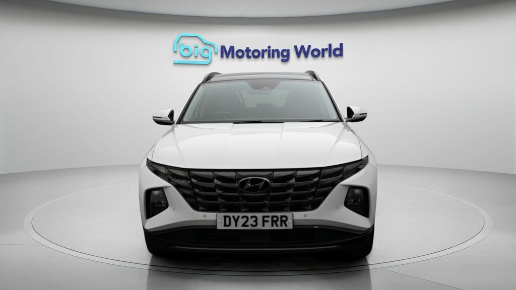 Hyundai Tucson Ultimate White #2
