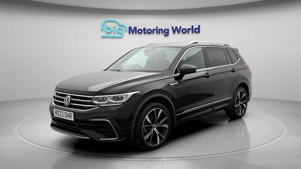 Volkswagen Tiguan Allspace R-line MD22OHR Black #3