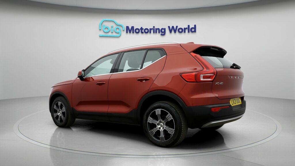 Volvo XC40 Inscription Red #5