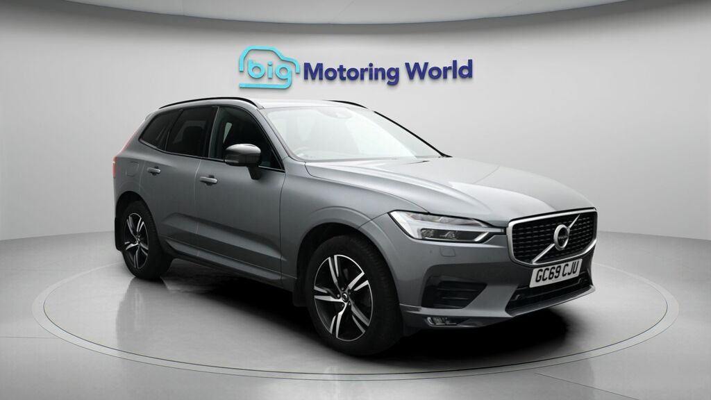 Volvo XC60 R-design Grey