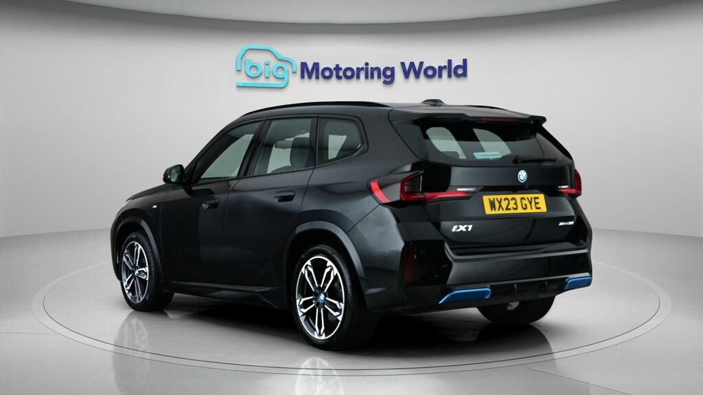 BMW iX1 M Sport Black #5