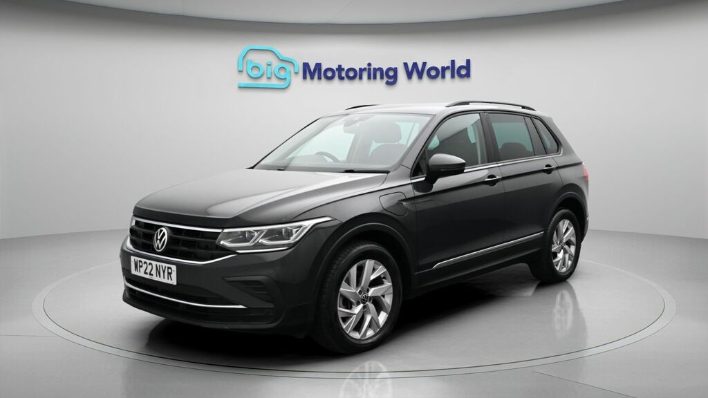 Volkswagen Tiguan Life Grey #3
