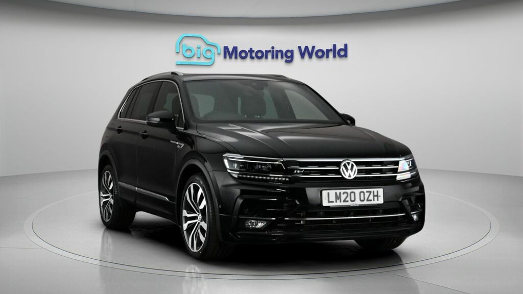 Volkswagen Tiguan R-line Tech LM20OZH Black #2