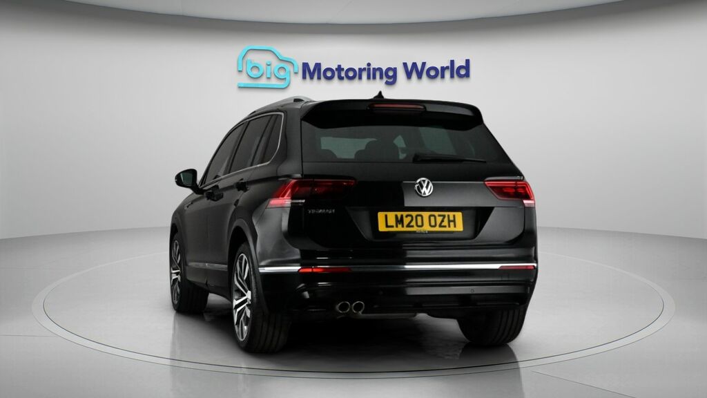 Volkswagen Tiguan R-line Tech LM20OZH Black #6