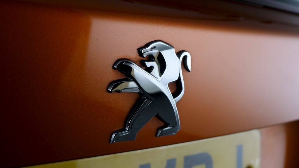 Peugeot 2008 1.2 Puretech Gt Line Euro 6 Ss  #24