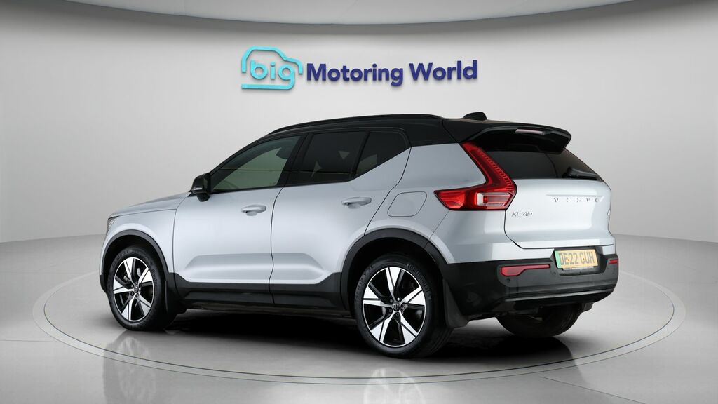 Volvo XC40 Plus Silver #5
