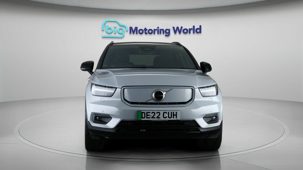 Volvo XC40 Plus Silver #2