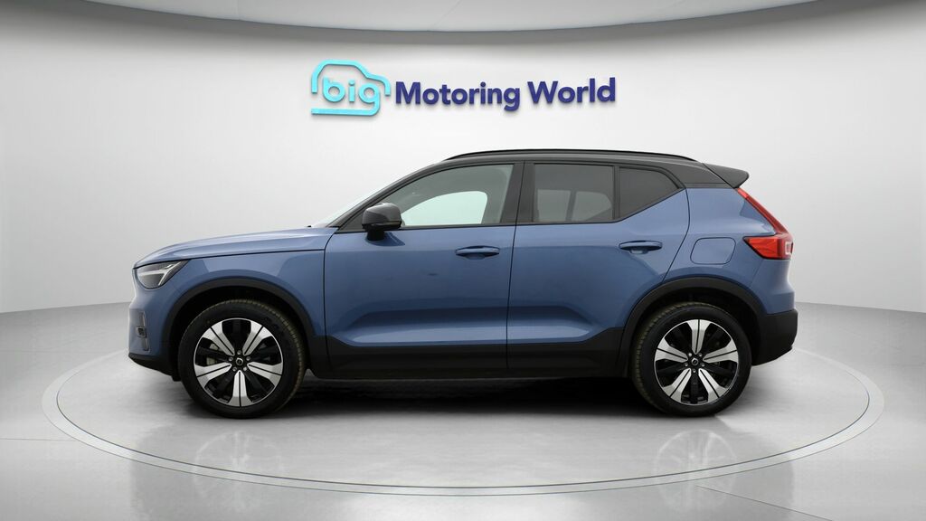 Volvo XC40 Plus CV23RPZ Blue #4