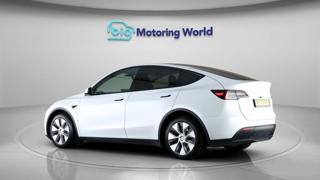 Tesla Model Y Long Range BT72OFL White #5