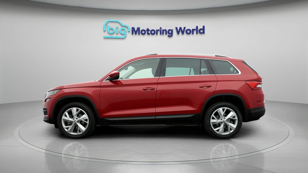 Skoda Kodiaq Edition Red #4
