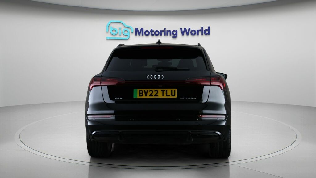 Audi E-tron Black Edition Black #6