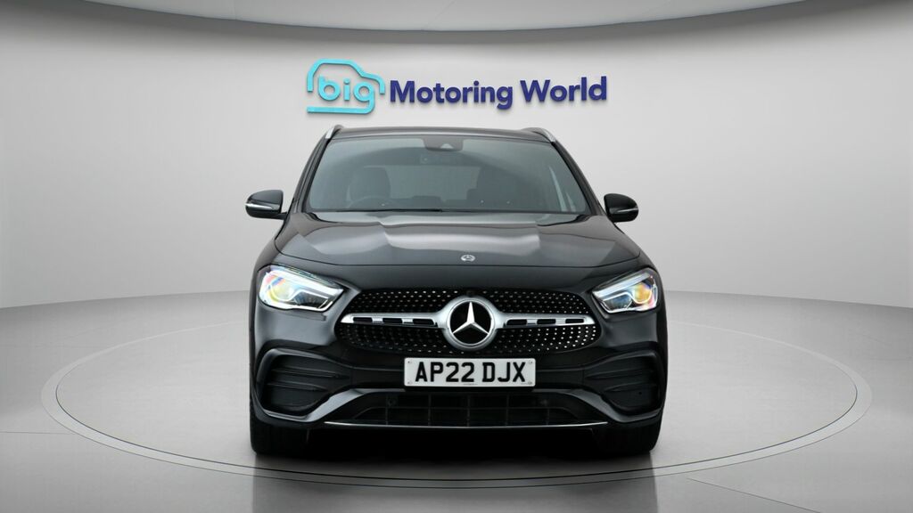 Mercedes-Benz GLA Class Amg Line Black #2