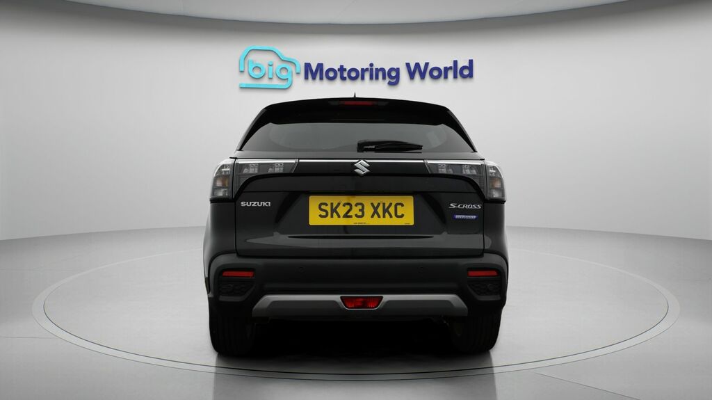 Suzuki S Cross Motion Black #6