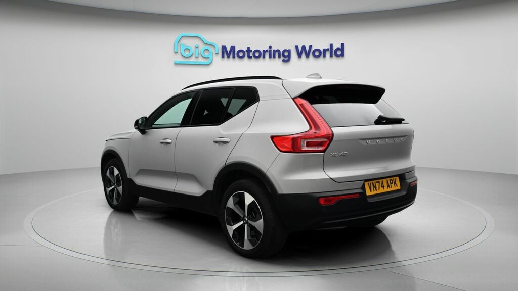 Volvo XC40 Plus Dark VN74APK Silver #5