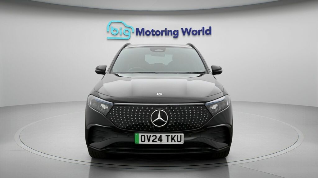 Mercedes-Benz EQA Amg Line Black #2