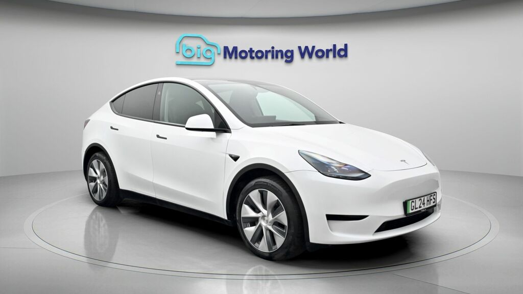 Tesla Model Y Y Model Y Rwd White