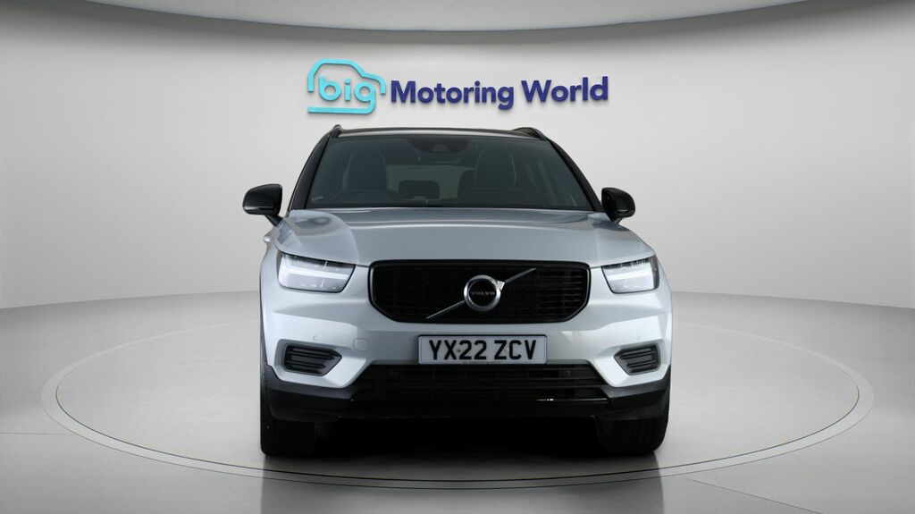 Volvo XC40 R-design Silver #2