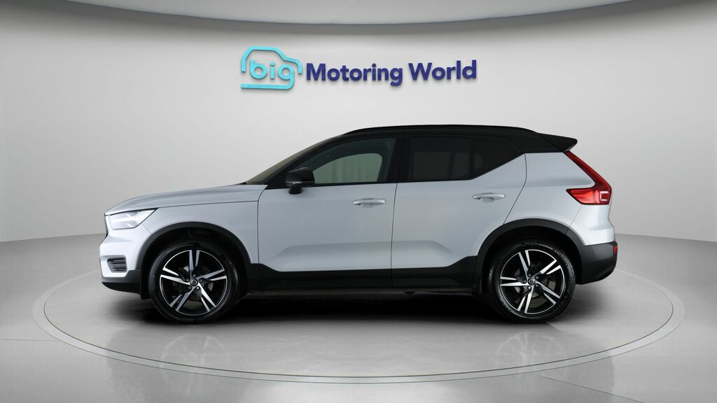 Volvo XC40 R-design Silver #4