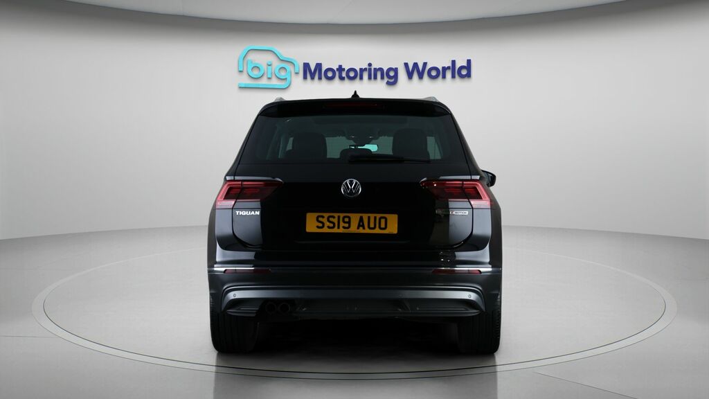 Volkswagen Tiguan Sel Black #6