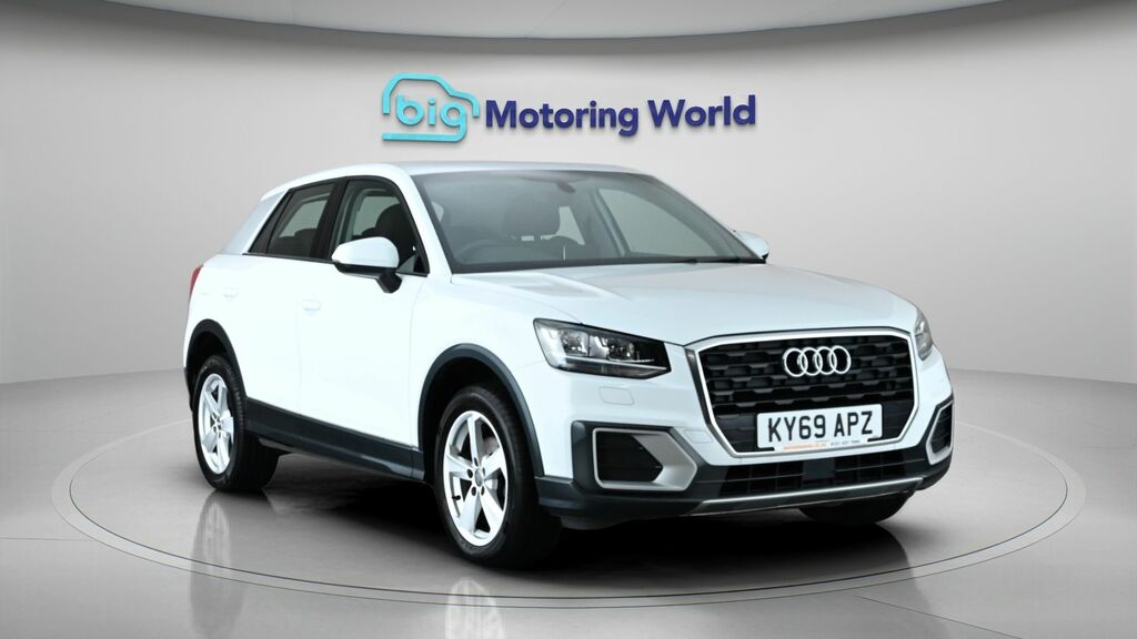 Audi Q2 Sport White