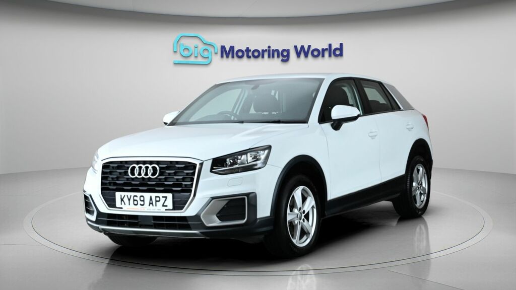 Audi Q2 Sport White #3