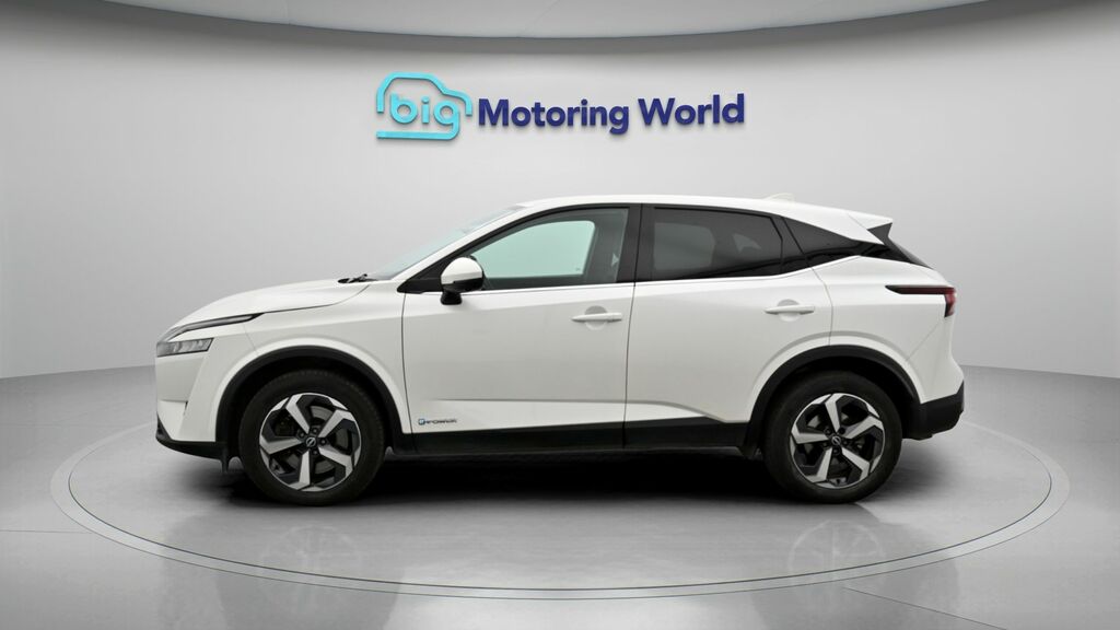 Nissan Qashqai N-connecta EF23TUO White #4
