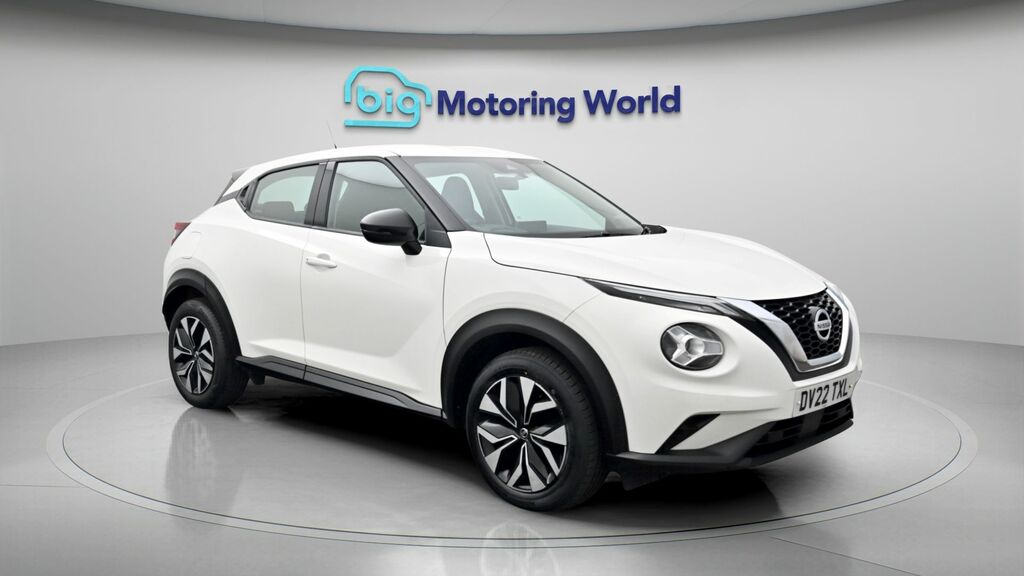 Nissan Juke Acenta White