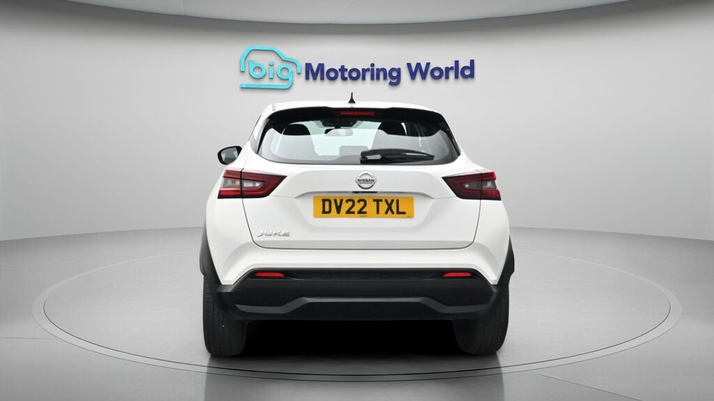 Nissan Juke Acenta White #6