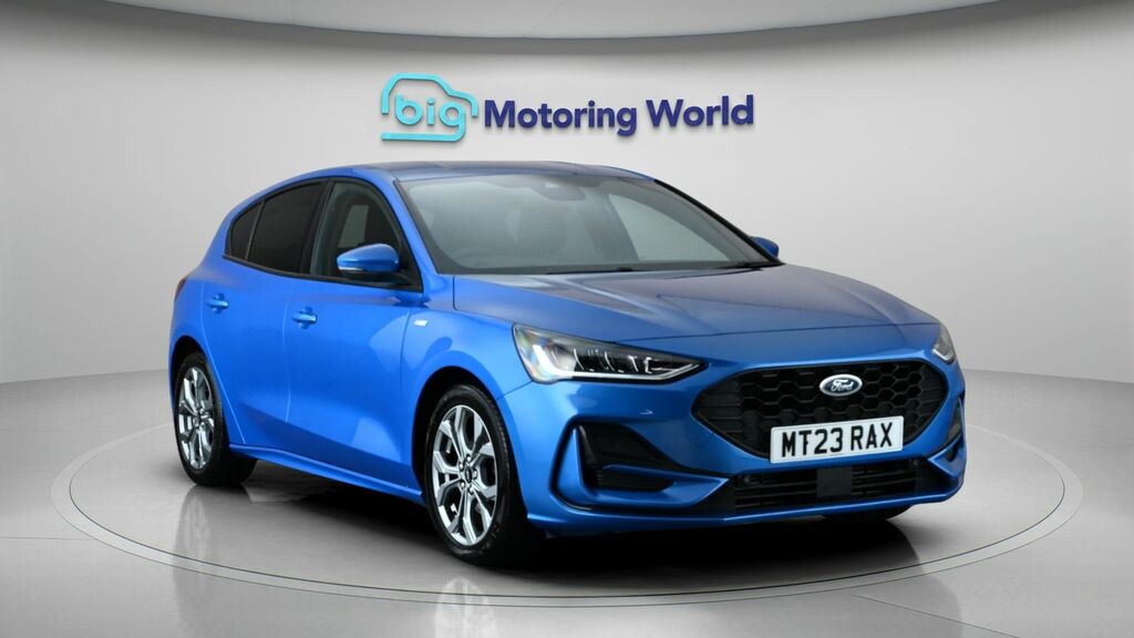 Ford Focus St-line Blue
