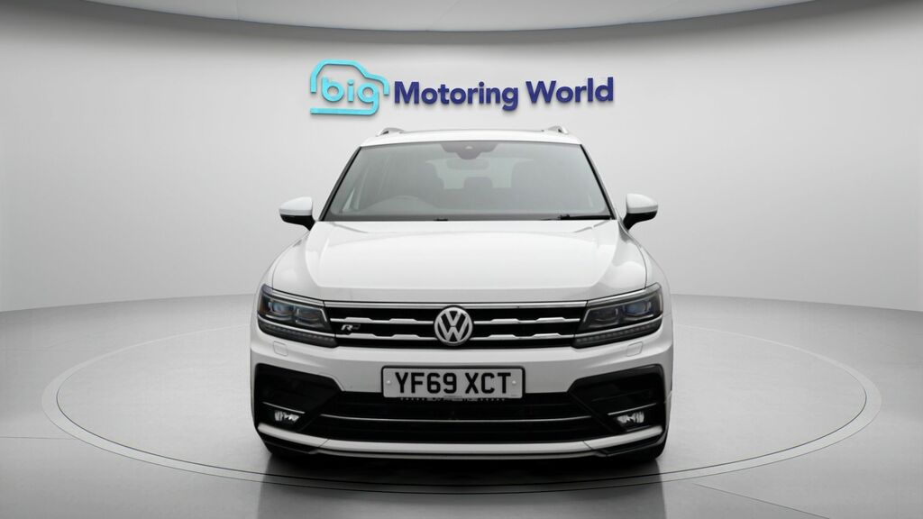 Volkswagen Tiguan Allspace R-line Tech White #2