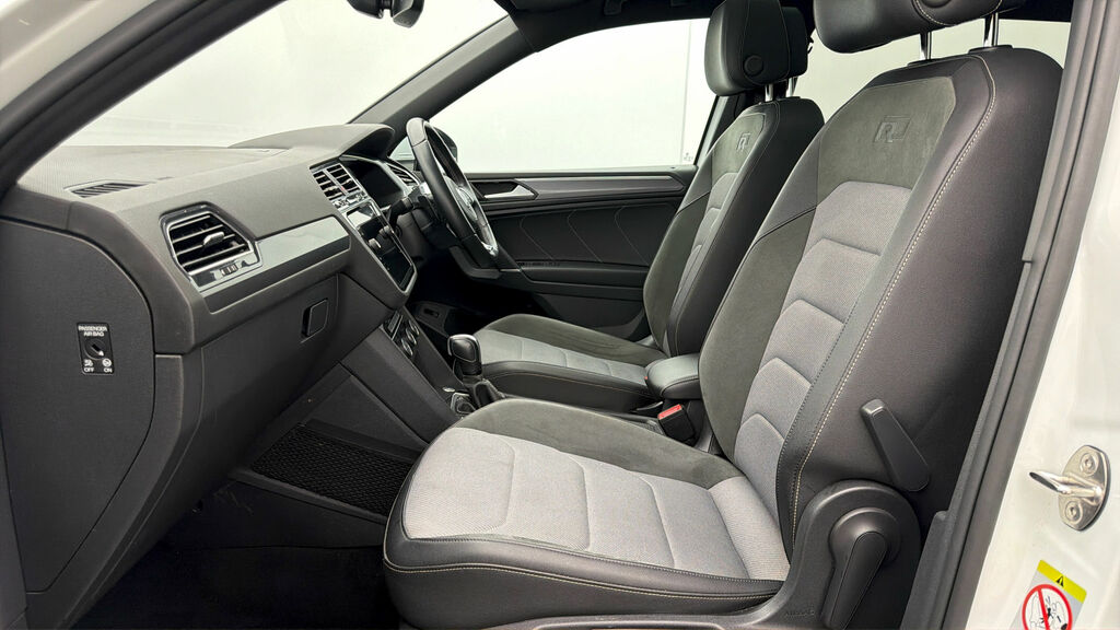 Volkswagen Tiguan Allspace 2.0 Tdi 190 4Motion Sel Dsg Black #13