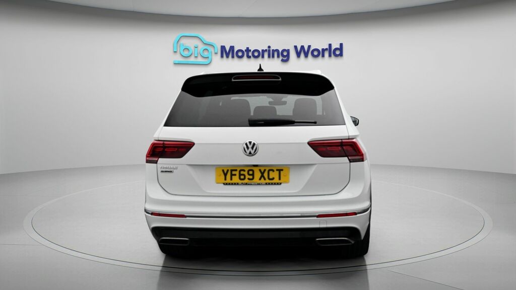 Volkswagen Tiguan Allspace R-line Tech White #6