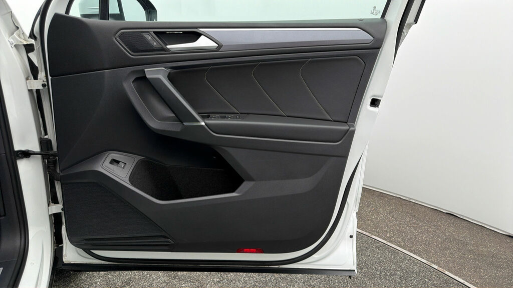 Volkswagen Tiguan Allspace 2.0 Tdi 190 4Motion Sel Dsg Black #14