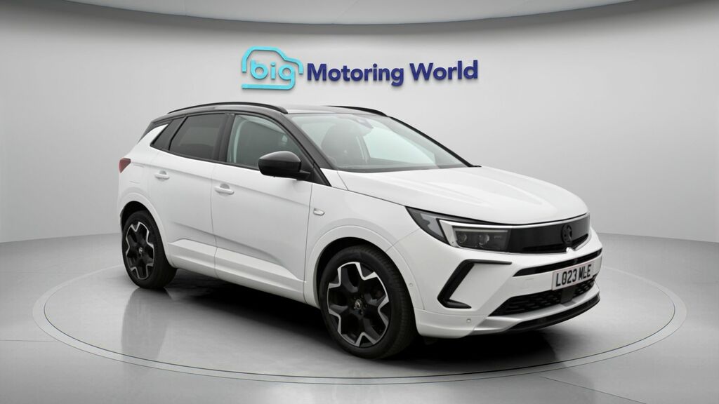 Vauxhall Grandland Ultimate White