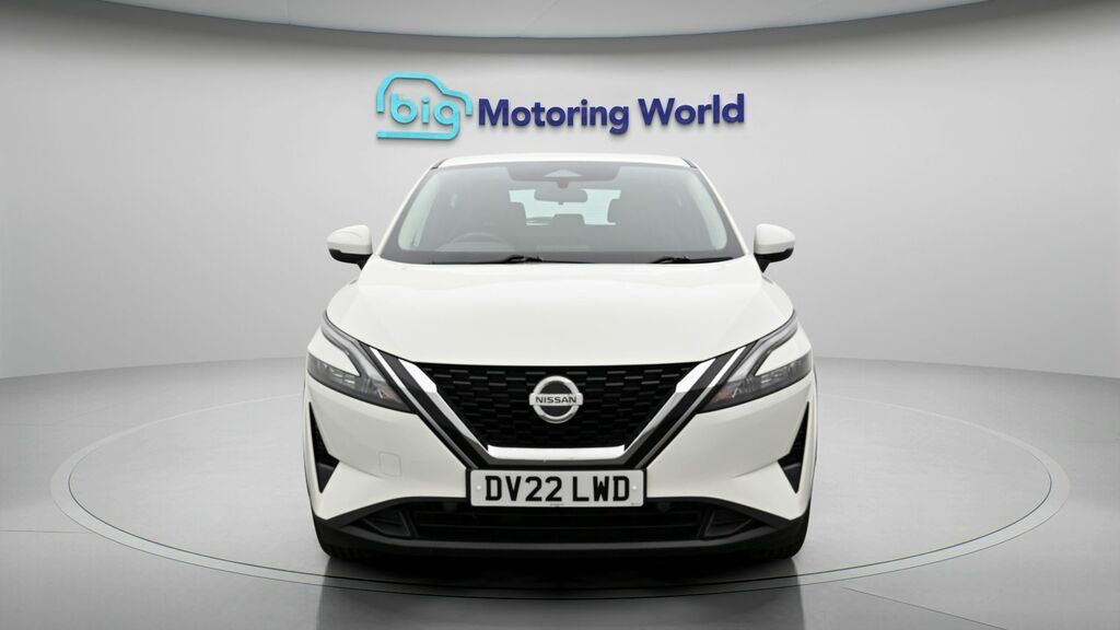 Nissan Qashqai Acenta Premium White #2