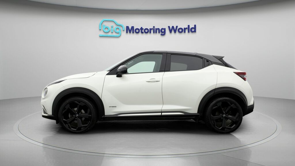 Nissan Juke Premiere Edition YR72HYY White #4