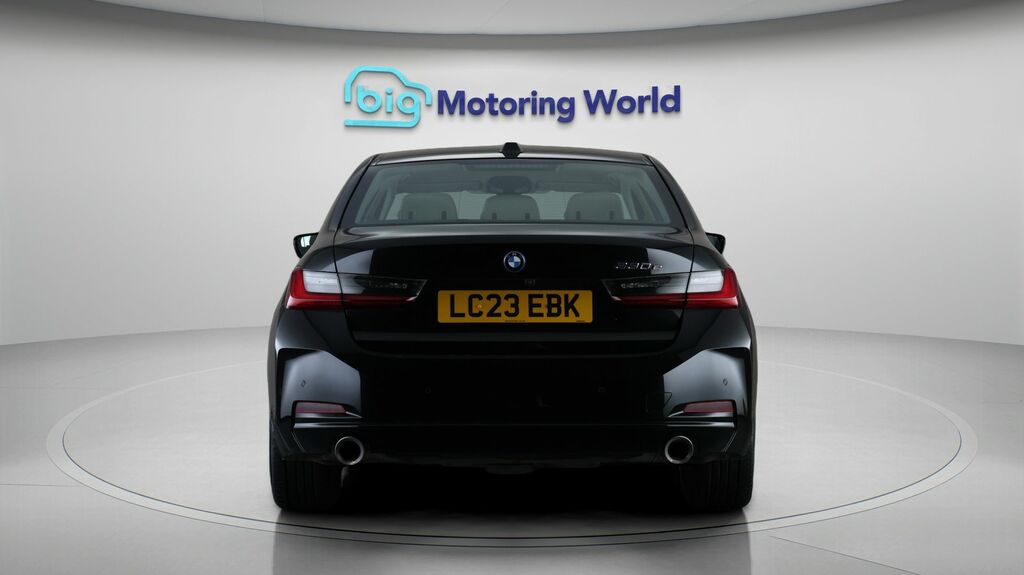 BMW 3 Series Sport Black #6